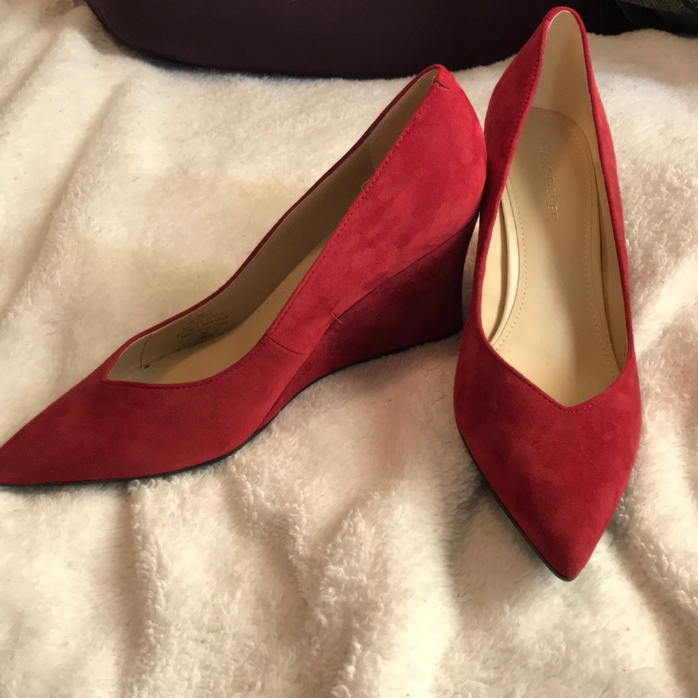 Marc Fischer red suede high heels size 9